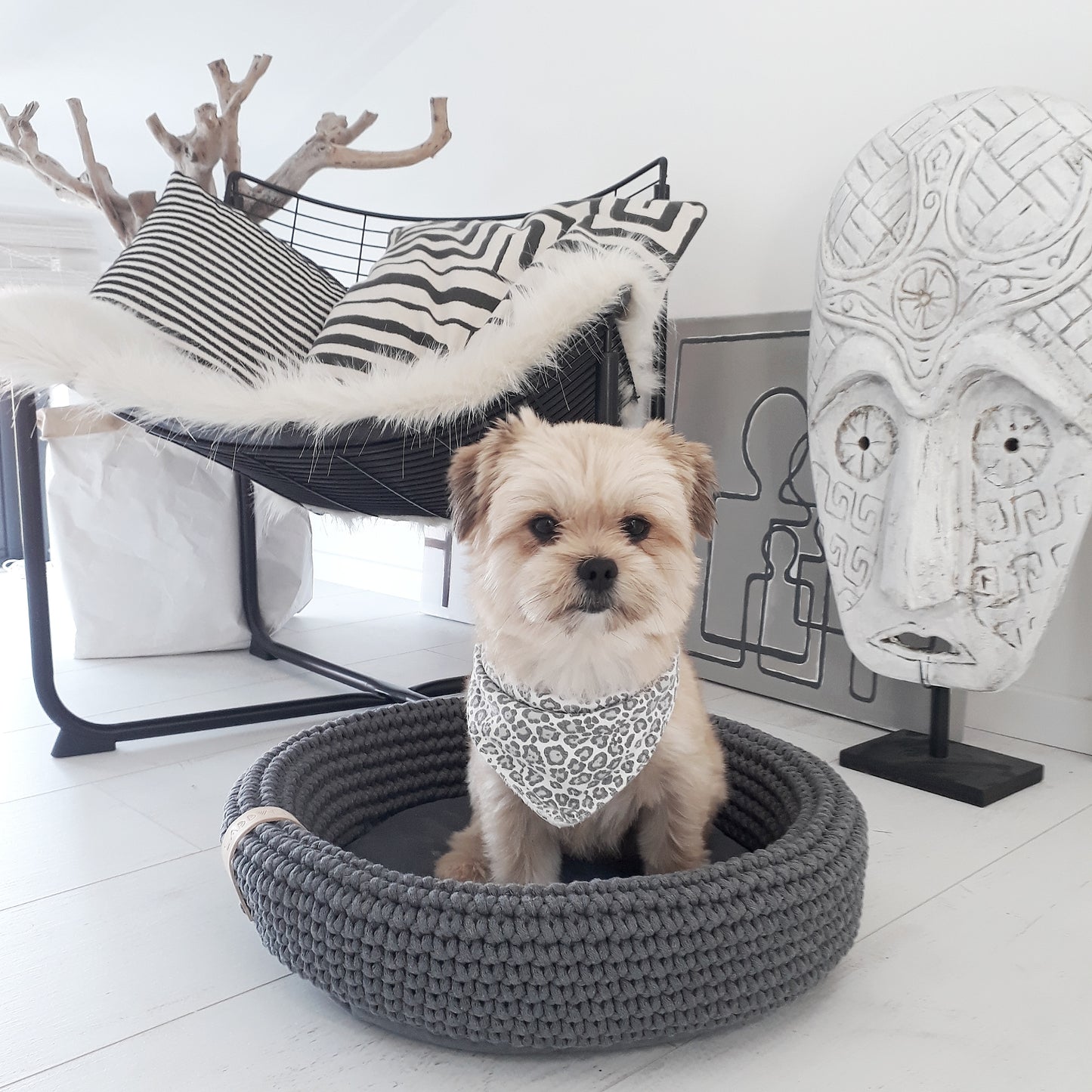 Labbvenn - Coco Dog Bed (Anthracite)