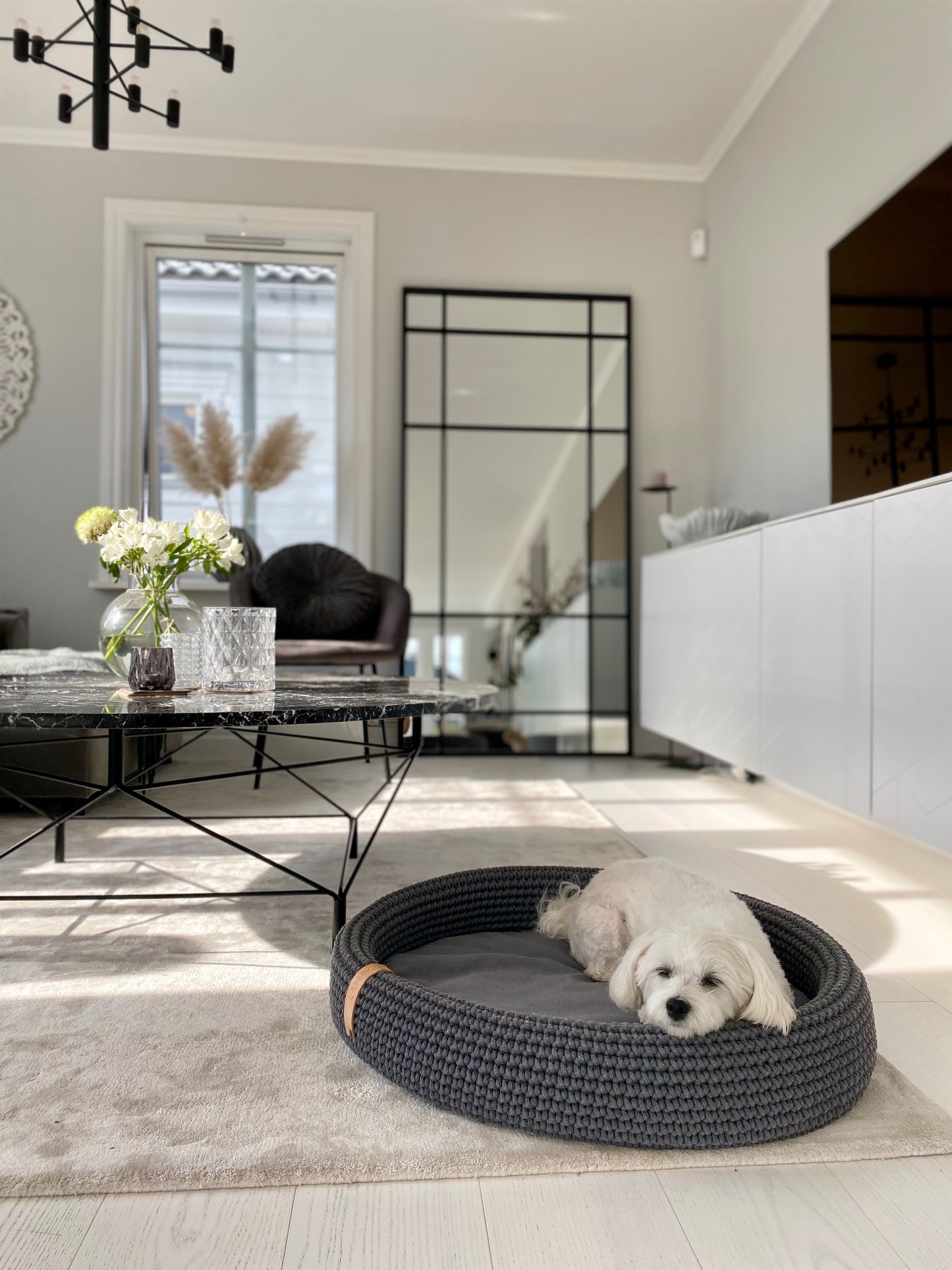 Labbvenn - Lukko Dog Bed (Anthracite)